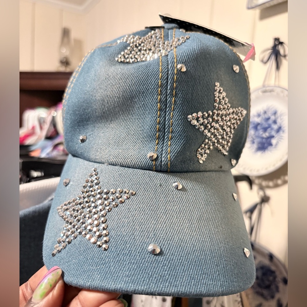 GIVEAWAY❣️Studded Star Denim Cap